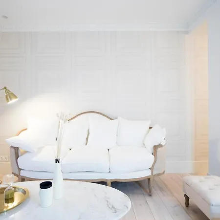 Brand New I Beachfront I 3 Min Old Town Anvers 公寓