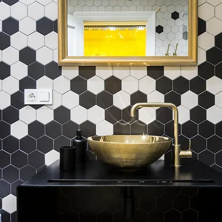 Appartement Brand New I Beachfront I 3 Min Old Town Anvers